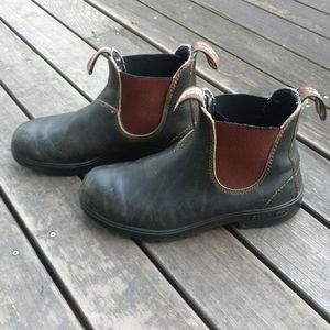 Blundstone 500 (size 4)